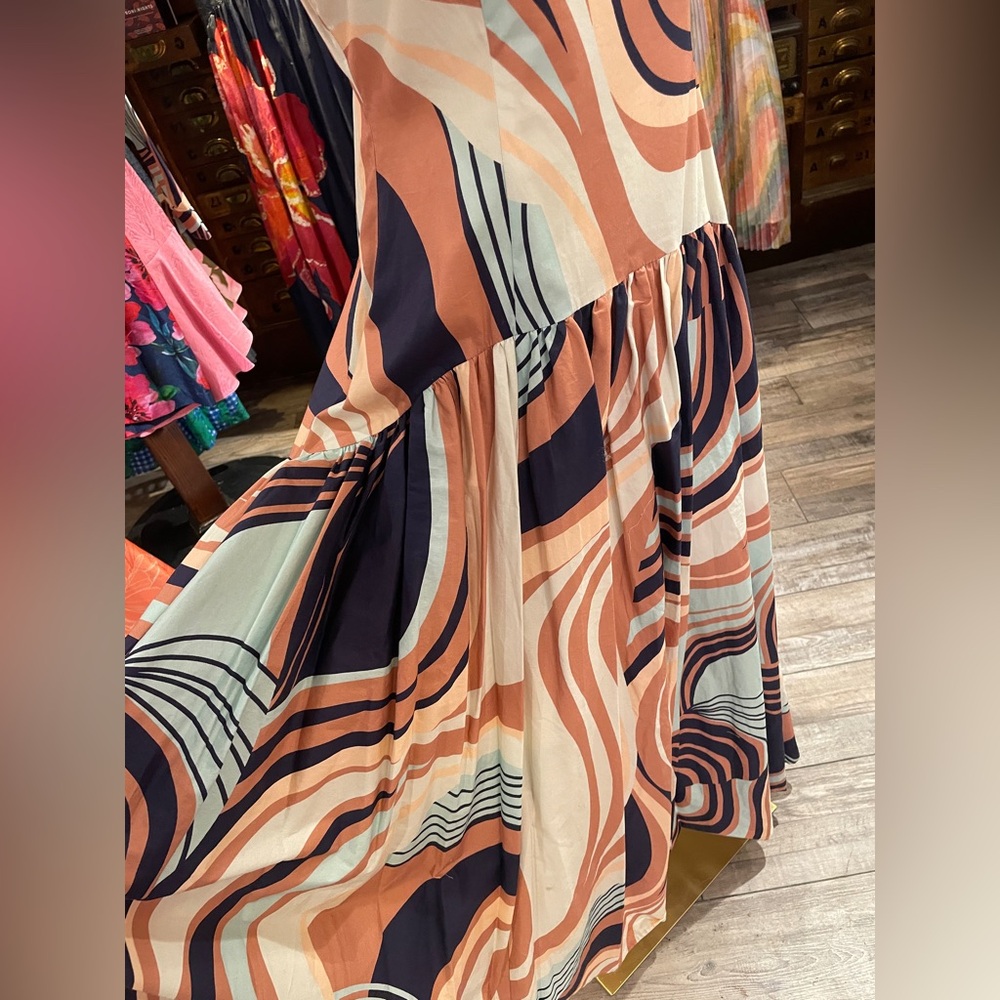 NWT Hutch Atley Dress in Wavy Geometric Multi Color Stretch Poplin in Size Small - Picture 13 of 13